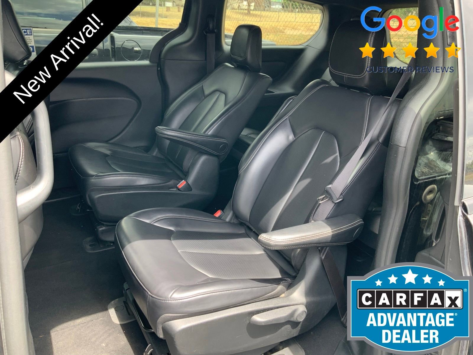 Used 2023 Chrysler Pacifica Touring-L w/ S Appearance Package FWD image 5