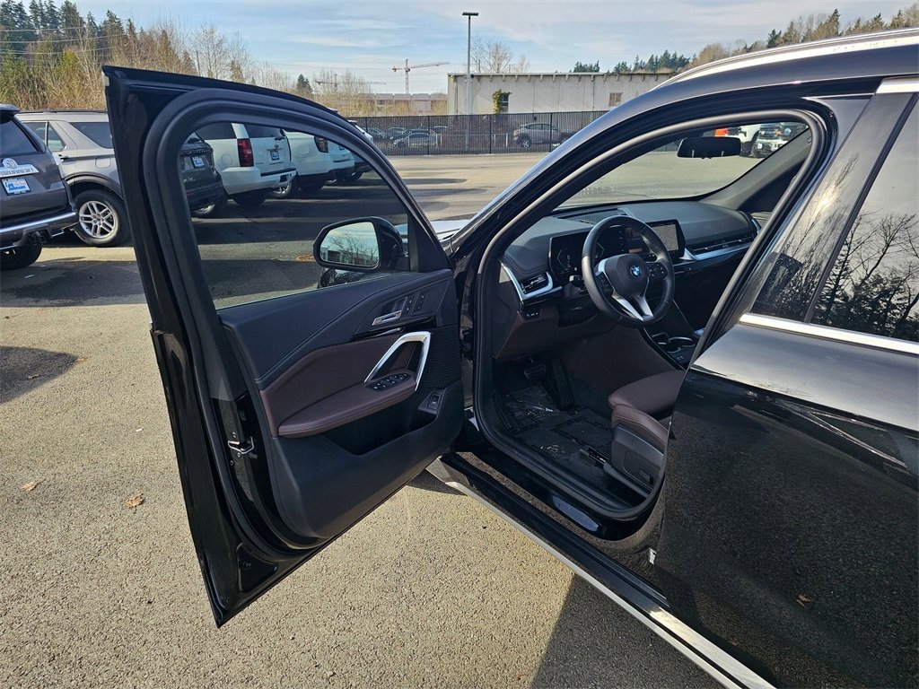 Used 2025 BMW X1 xDrive28i w/ Convenience Package image 20