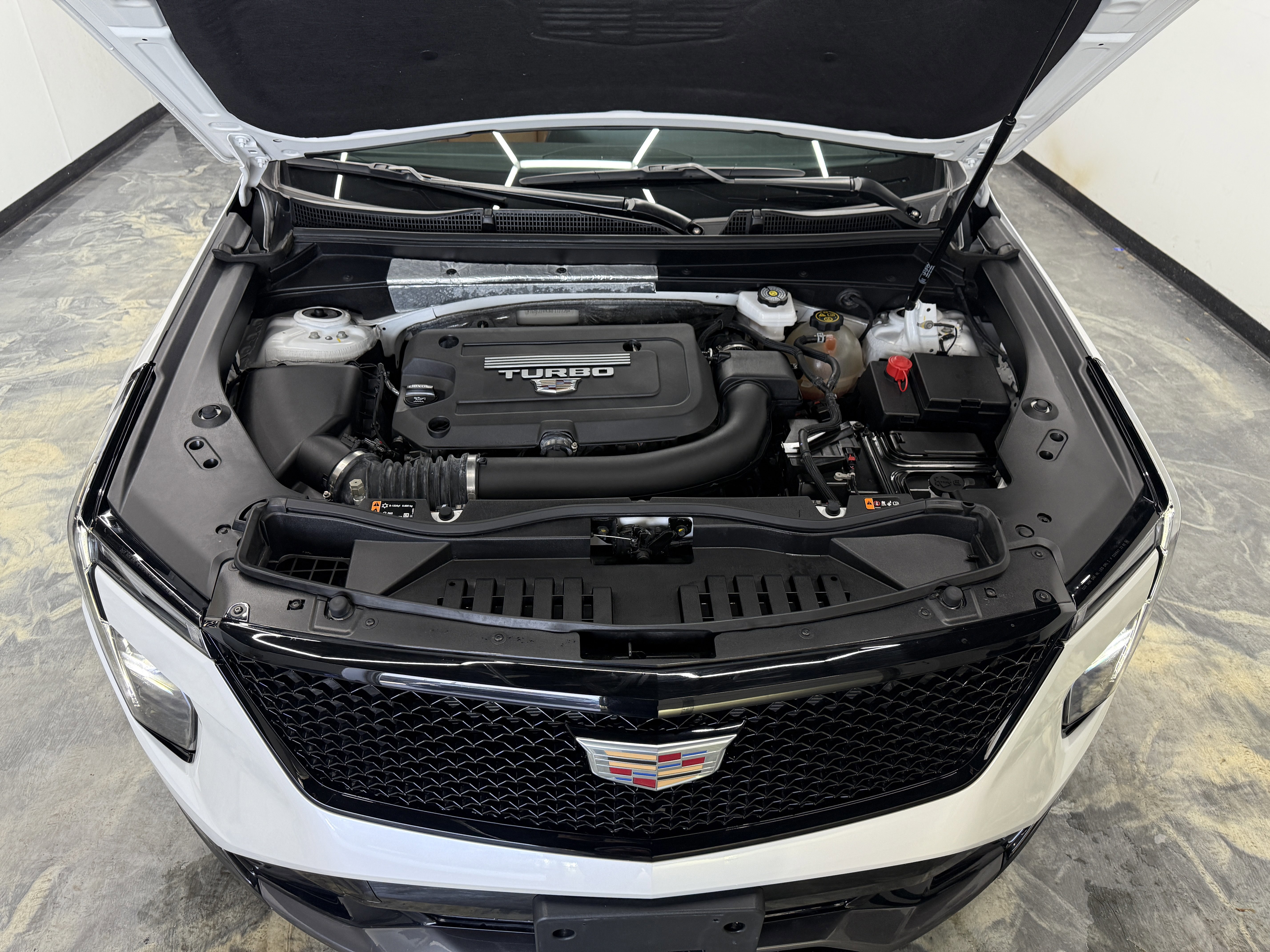 Used 2024 Cadillac XT4 Sport image 32