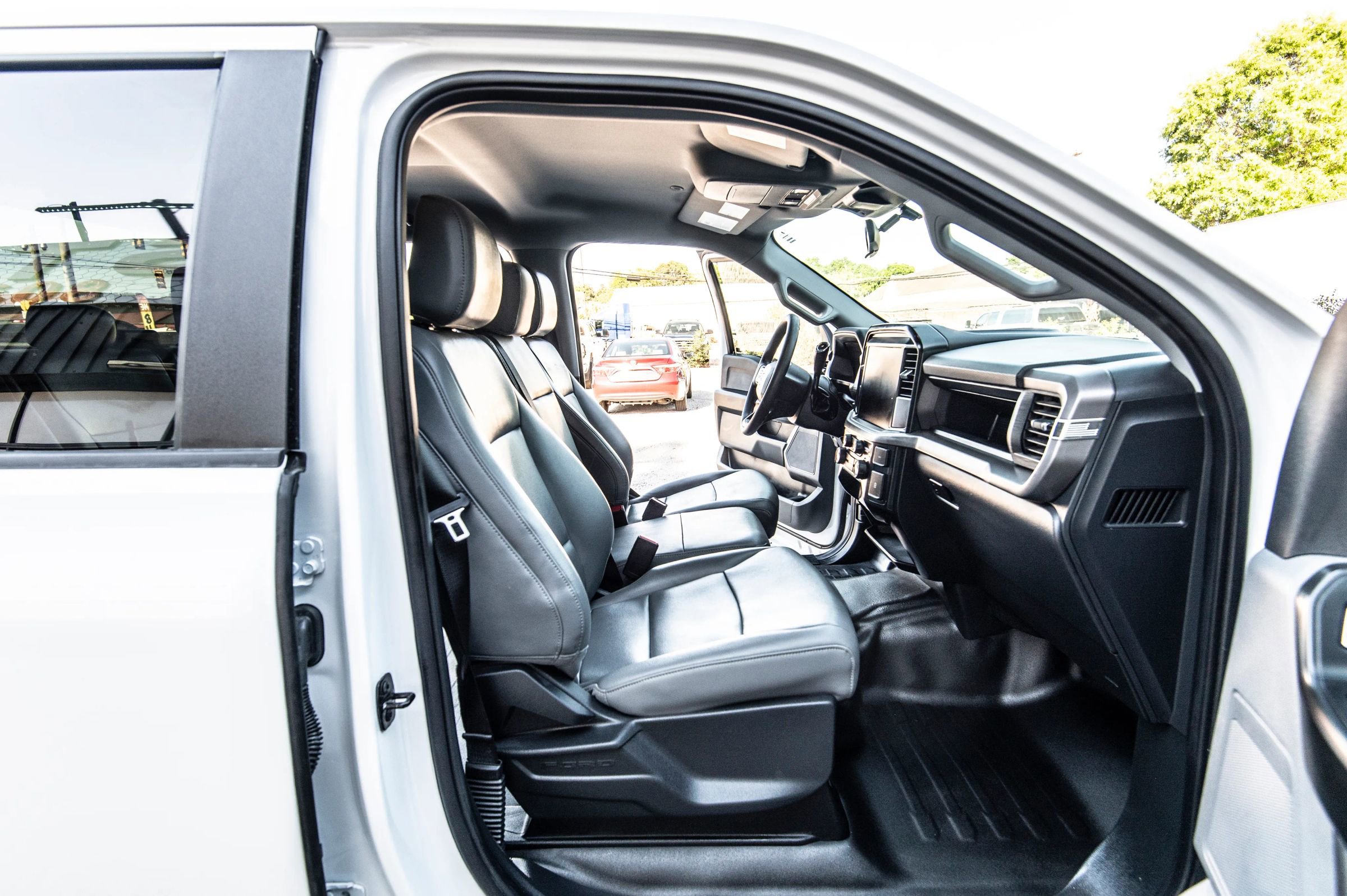 Used 2025 Ford F150 XL AWD/4WD image 39