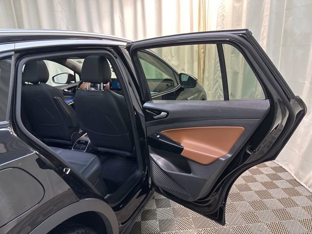 Certified 2021 Volkswagen ID.4 Pro S w/ Gradient Package image 32