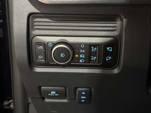 Used 2026 Ford F250 Lariat w/ FX4 Off-Road Package AWD/4WD image 22