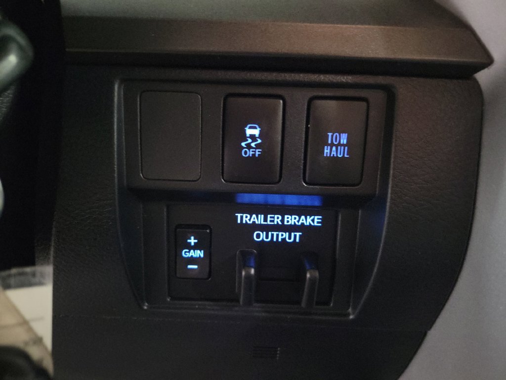 Used 2019 Toyota Tundra SR5 w/ SR5 Upgrade Package AWD/4WD image 20