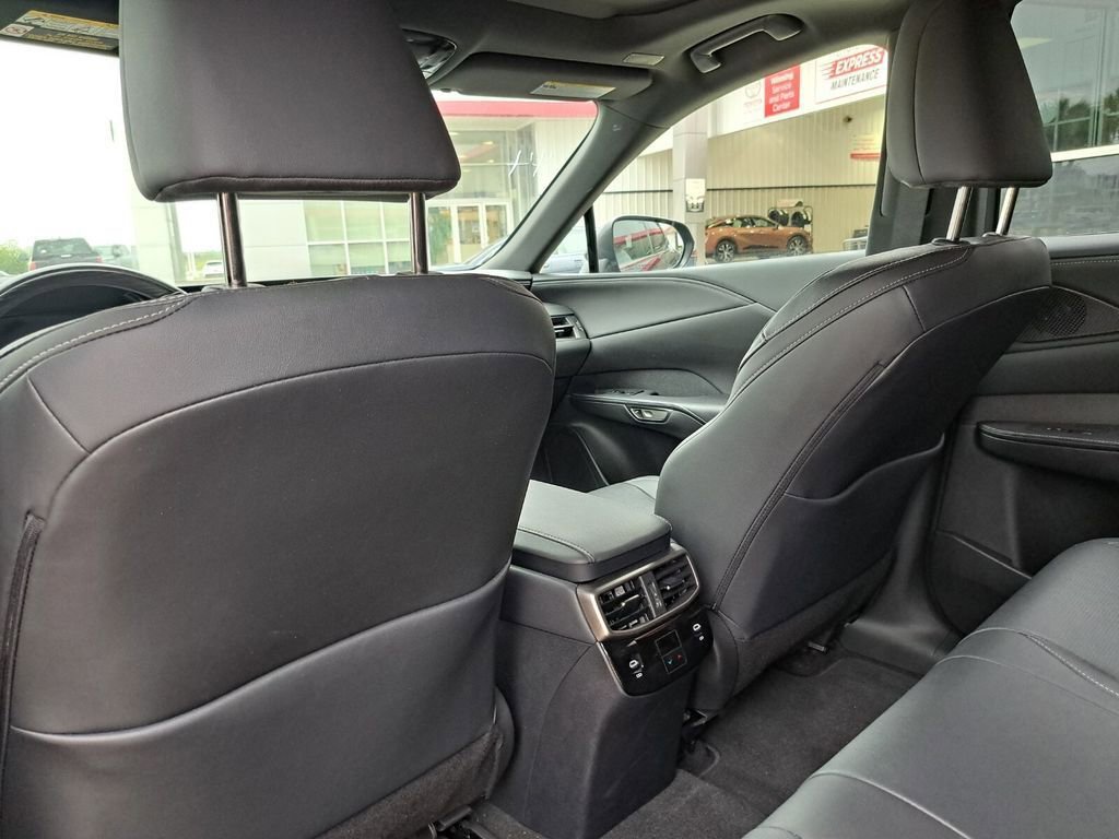 Used 2024 Lexus RX 350 Premium Plus w/ Convenience Package FWD image 23