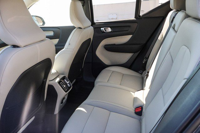 Used 2026 Volvo XC40 B5 Ultra w/ Climate Package AWD/4WD image 12