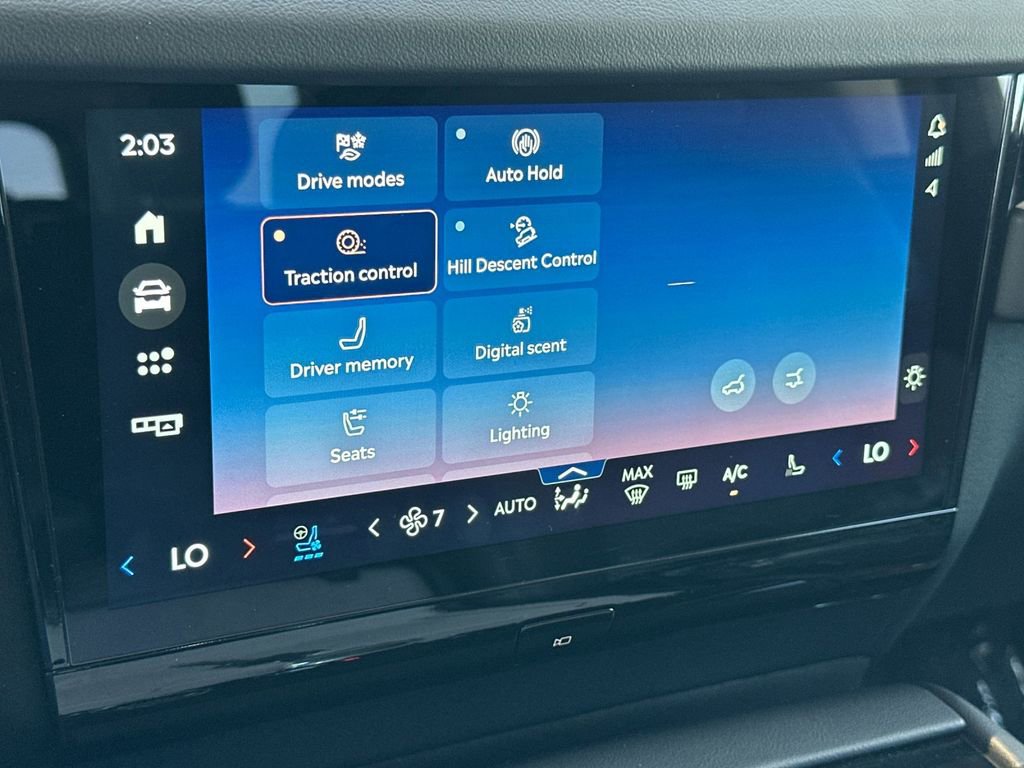 Certified 2025 Lincoln Navigator Reserve image 16