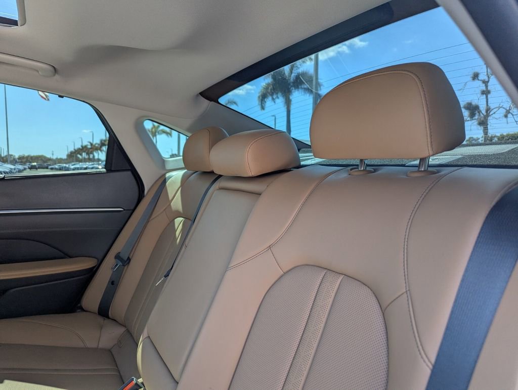 Used 2024 Hyundai Sonata Limited image 16