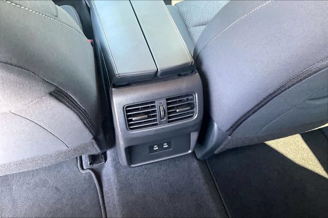Certified 2026 Nissan Rogue SV AWD/4WD image 31