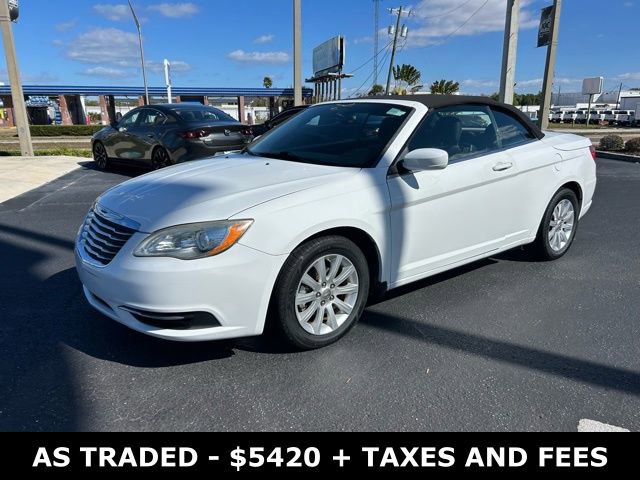 Used 2013 Chrysler 200 Touring image 3