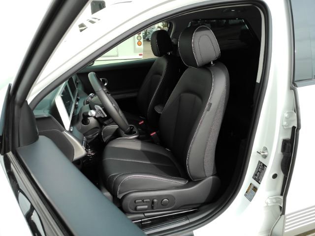 Used 2024 Hyundai Ioniq 5 Limited image 6