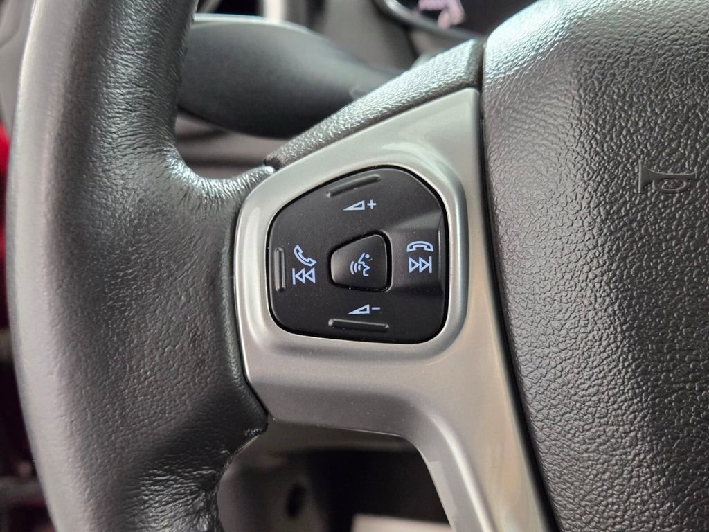 Used 2016 Ford Fiesta SE image 26