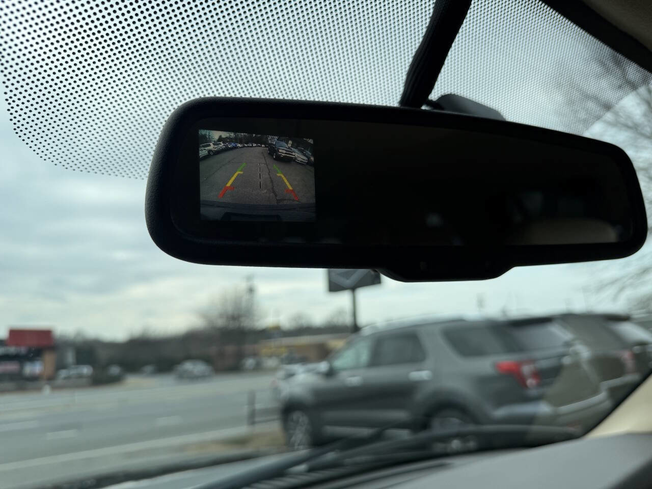 Used 2012 Ford Expedition XLT image 23