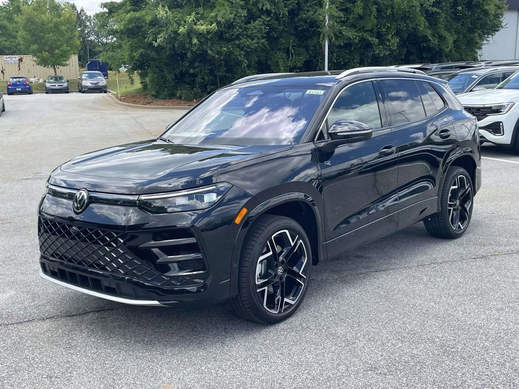 New 2026 Volkswagen Tiguan SEL R-Line AWD/4WD image 3