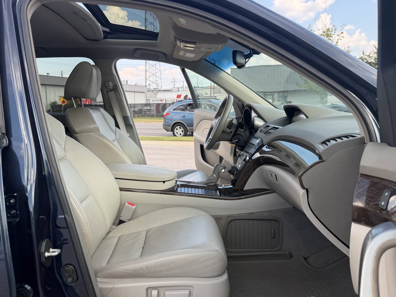 Used 2011 Acura MDX w/ Technology Package AWD/4WD image 21