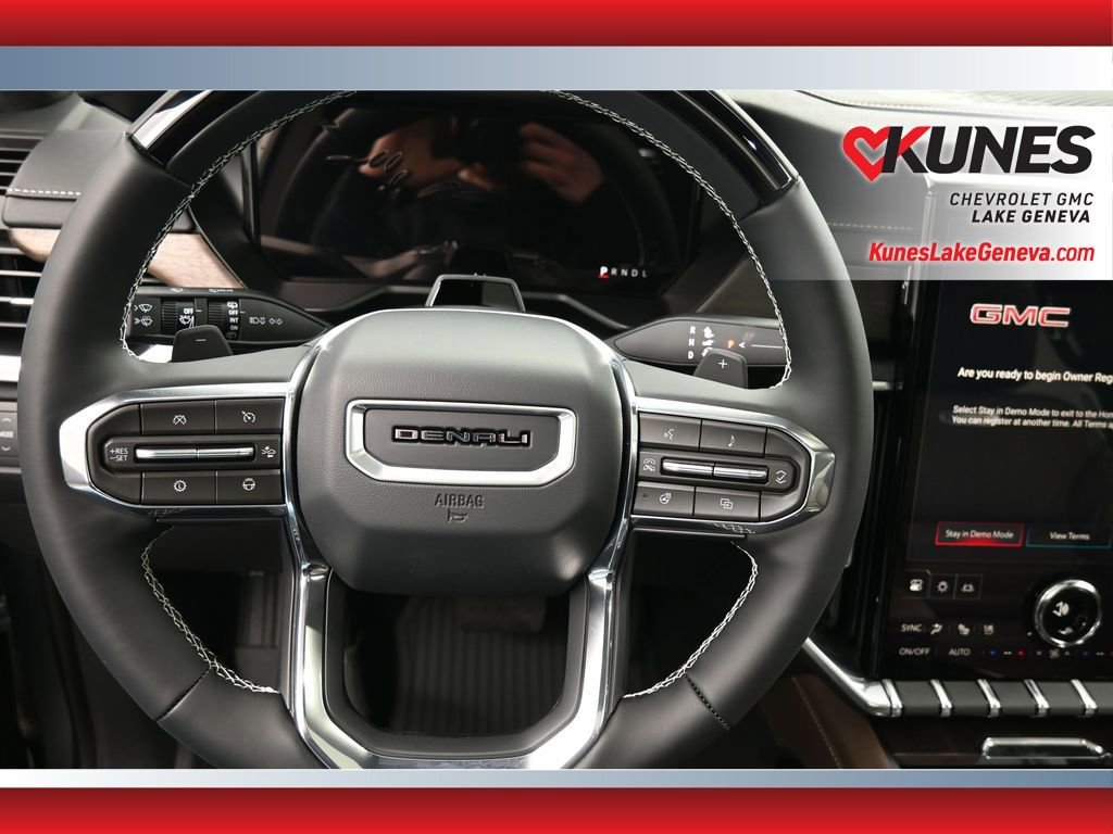 New 2026 GMC Acadia Denali Ultimate w/ LPO, Floor Liner Package AWD/4WD image 19
