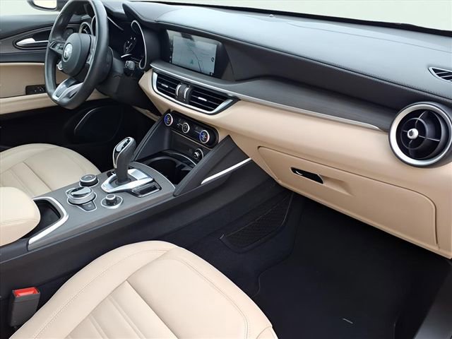 Used 2023 Alfa Romeo Stelvio Ti Lusso w/ Quick Order Package 22X Lusso AWD/4WD image 21