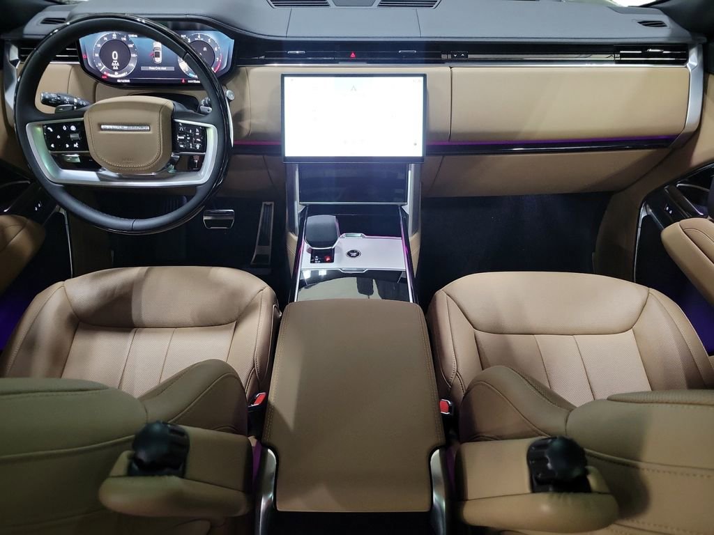 New 2025 Land Rover Range Rover Long Wheelbase SE image 25