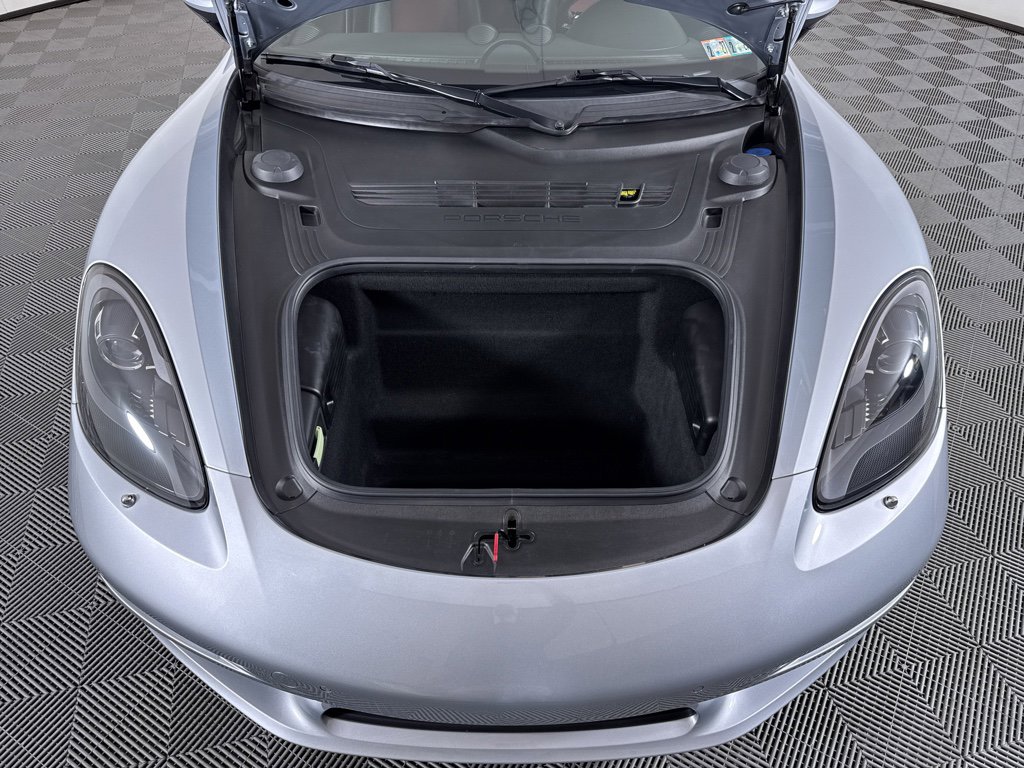 Used 2018 Porsche 718 Cayman image 6