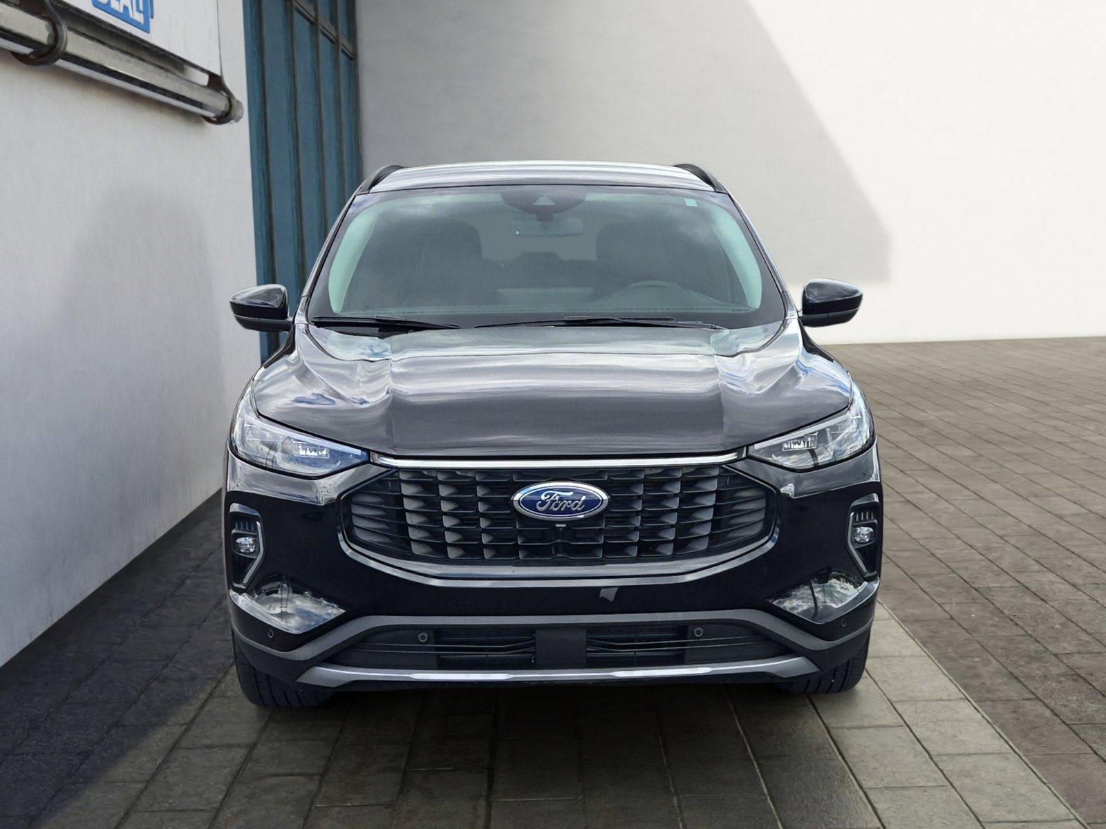Certified 2023 Ford Escape Platinum AWD/4WD image 8