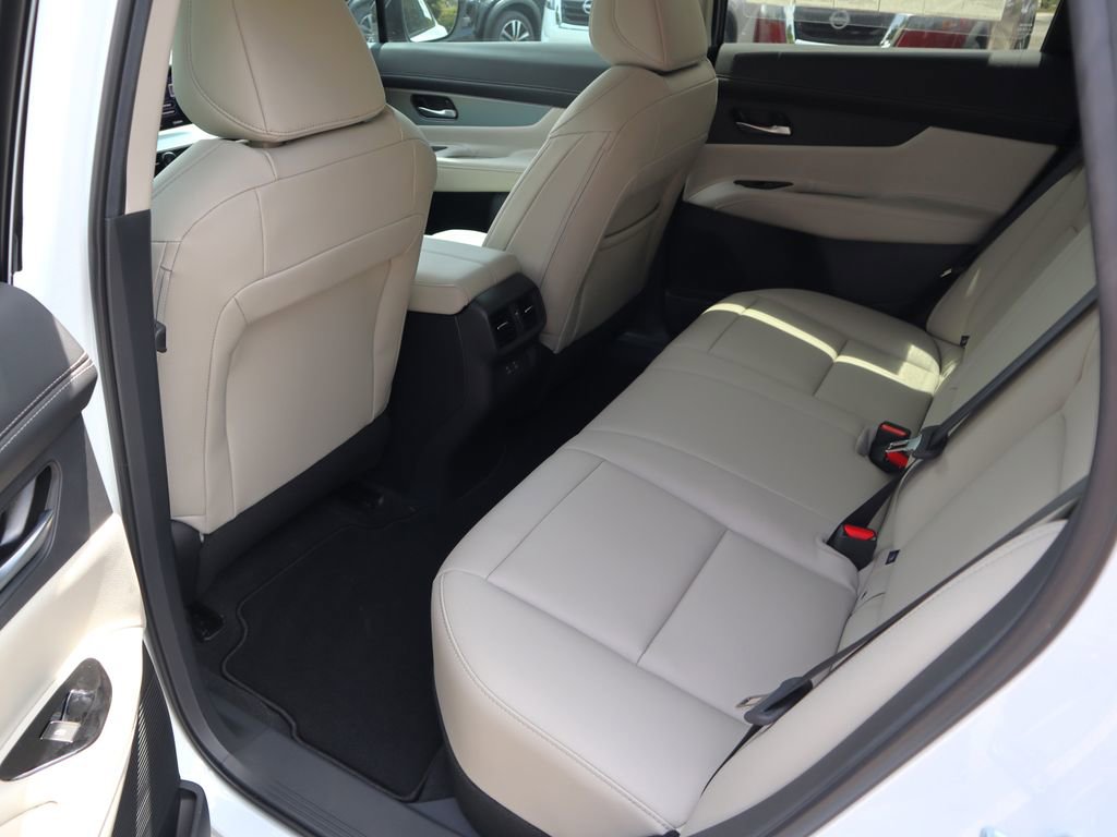 New 2025 Nissan Murano SL image 10