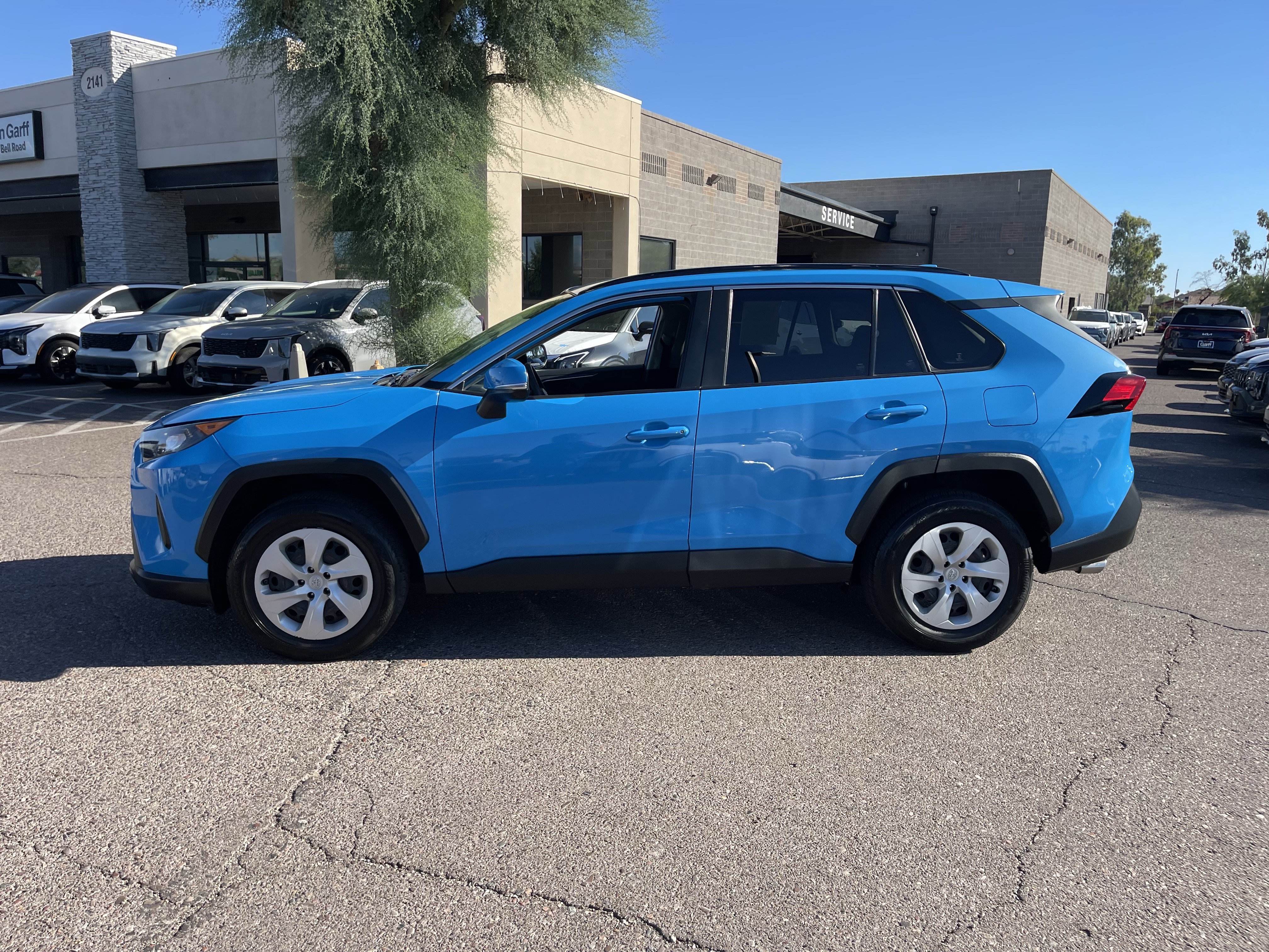Used 2019 Toyota RAV4 LE w/ All Weather Liner Package FWD image 6