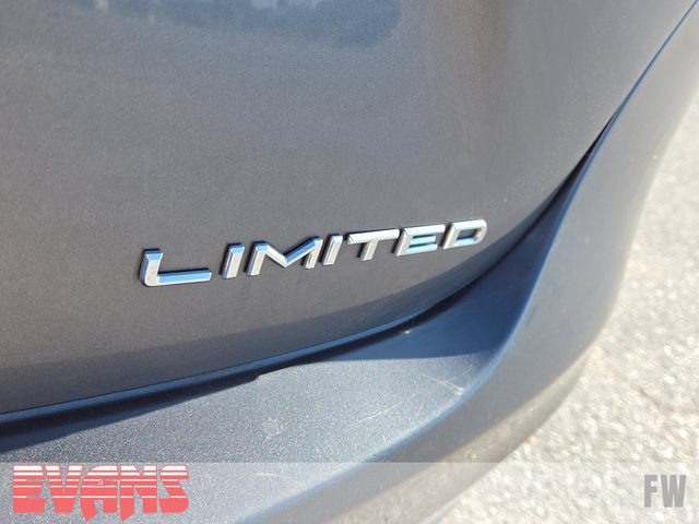 Used 2015 Toyota Avalon Limited FWD image 3
