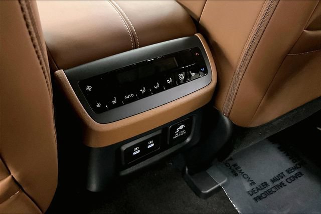 New 2026 Nissan Pathfinder Platinum AWD/4WD image 23