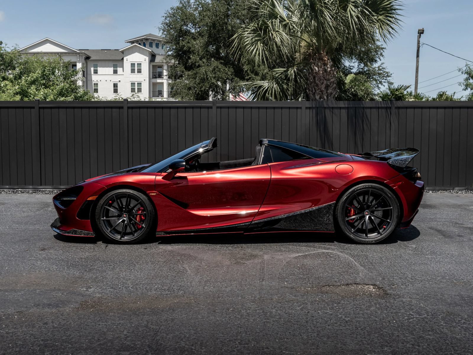 Used 2020 McLaren 720S Spider RWD image 8