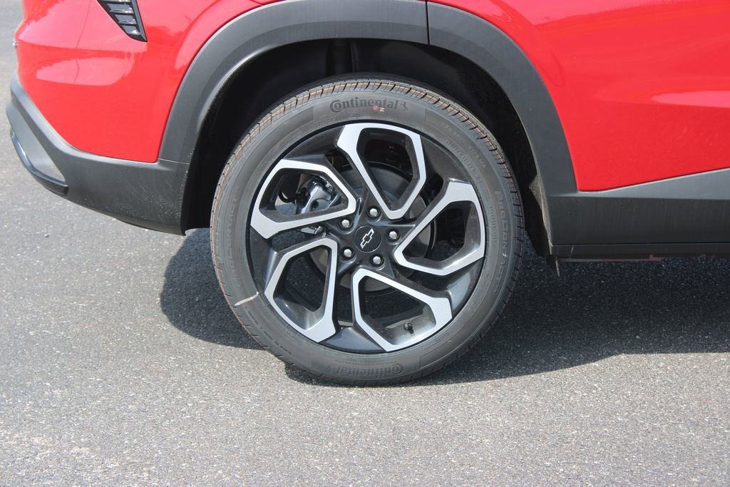 New 2026 Chevrolet Trax RS w/ Sunroof Package image 13