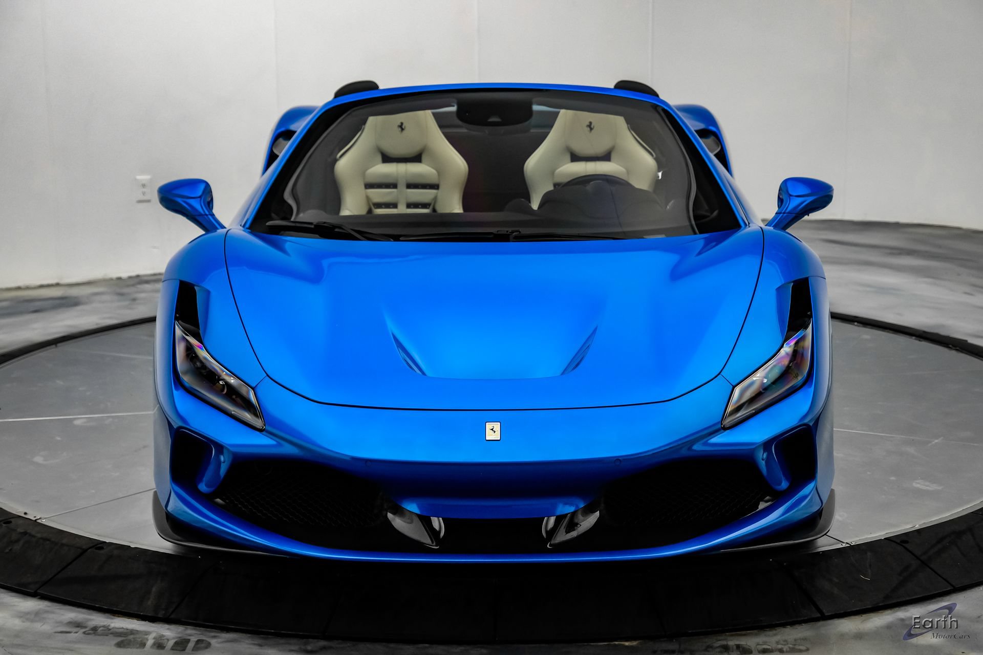 Used 2023 Ferrari F8 Tributo RWD image 38