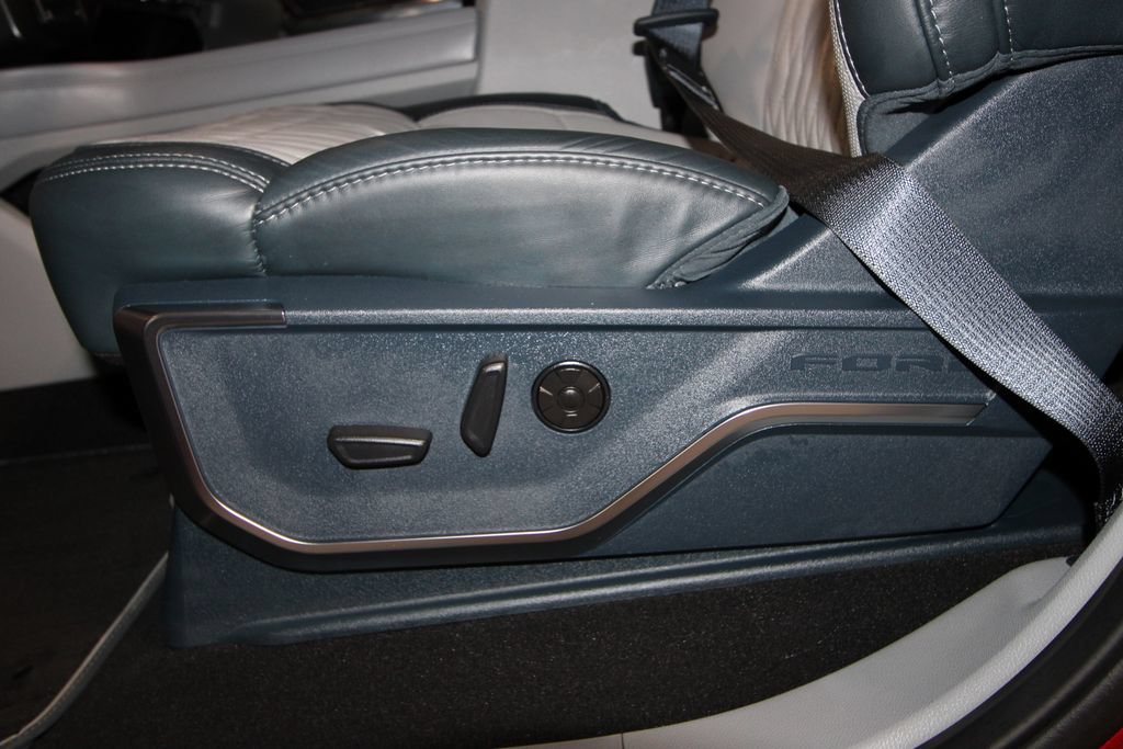 Used 2024 Ford F250 Limited AWD/4WD image 9