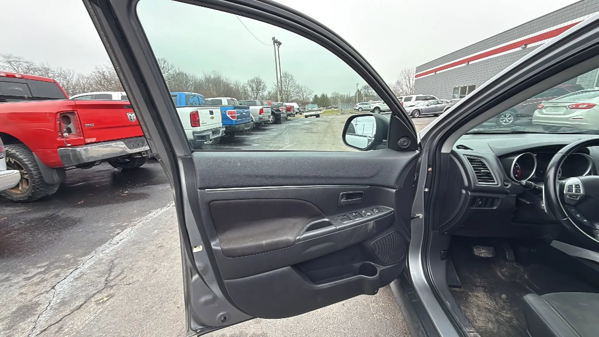 Used 2013 Mitsubishi Outlander Sport ES image 9