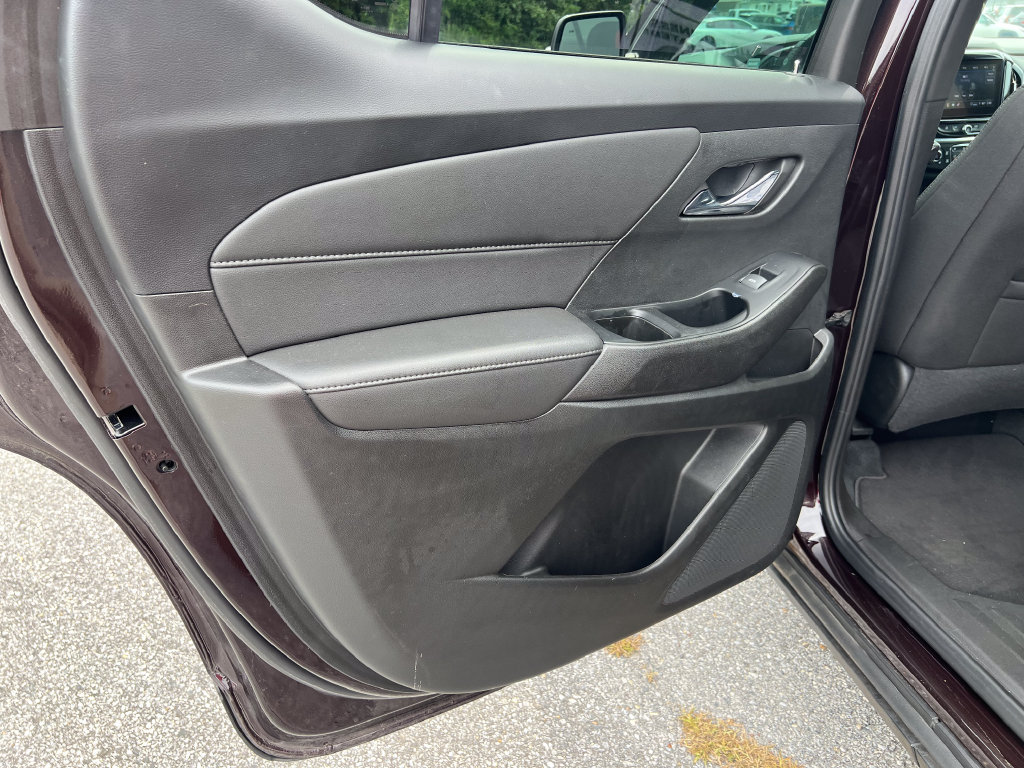 Used 2023 Chevrolet Traverse LT AWD/4WD image 26