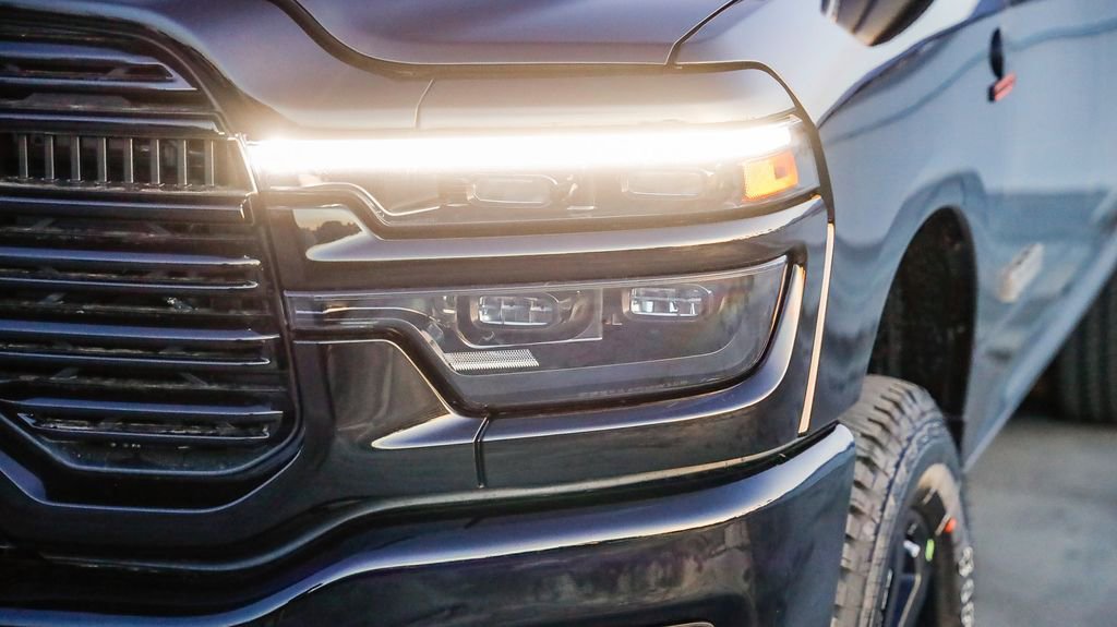 New 2026 RAM 2500 Laramie AWD/4WD image 5