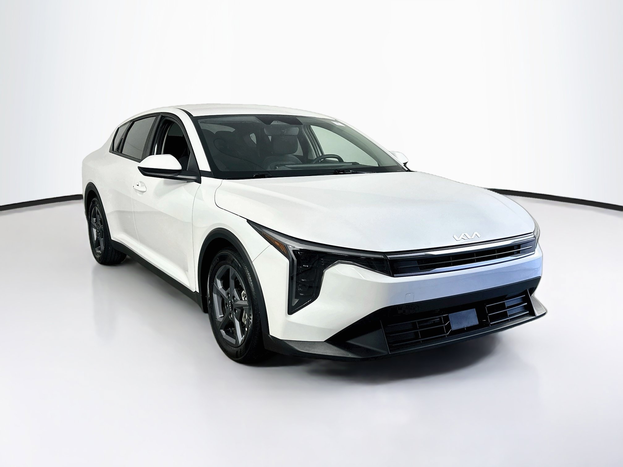 Used 2025 Kia K4 FWD image 3