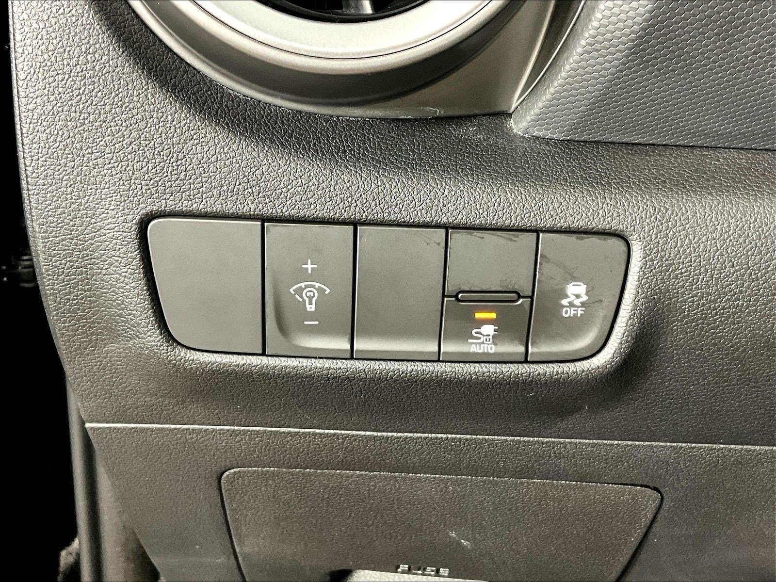 Used 2023 Hyundai Kona SEL FWD image 37