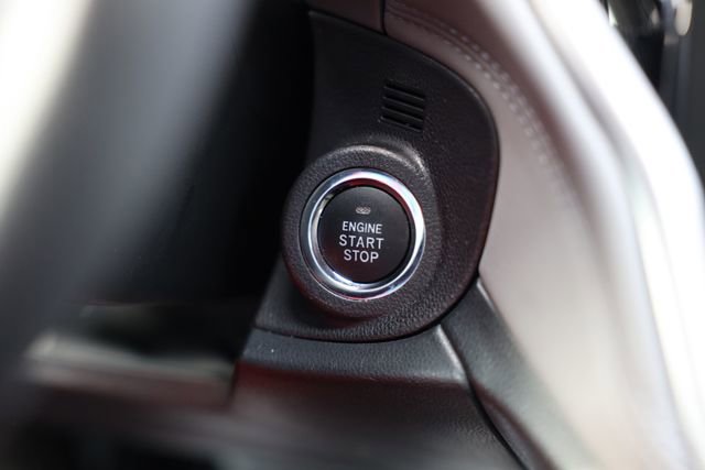 Certified 2023 Subaru Outback Limited image 31