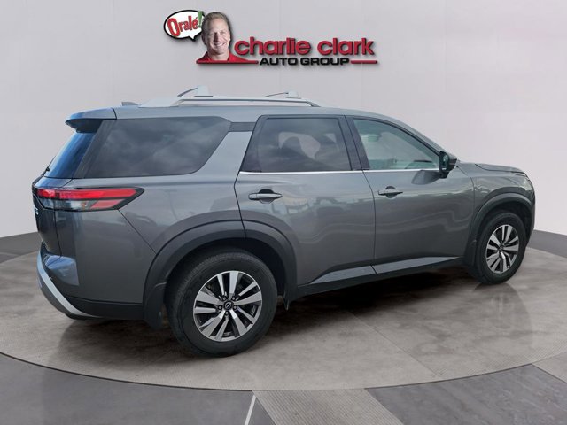 Certified 2023 Nissan Pathfinder SL image 6