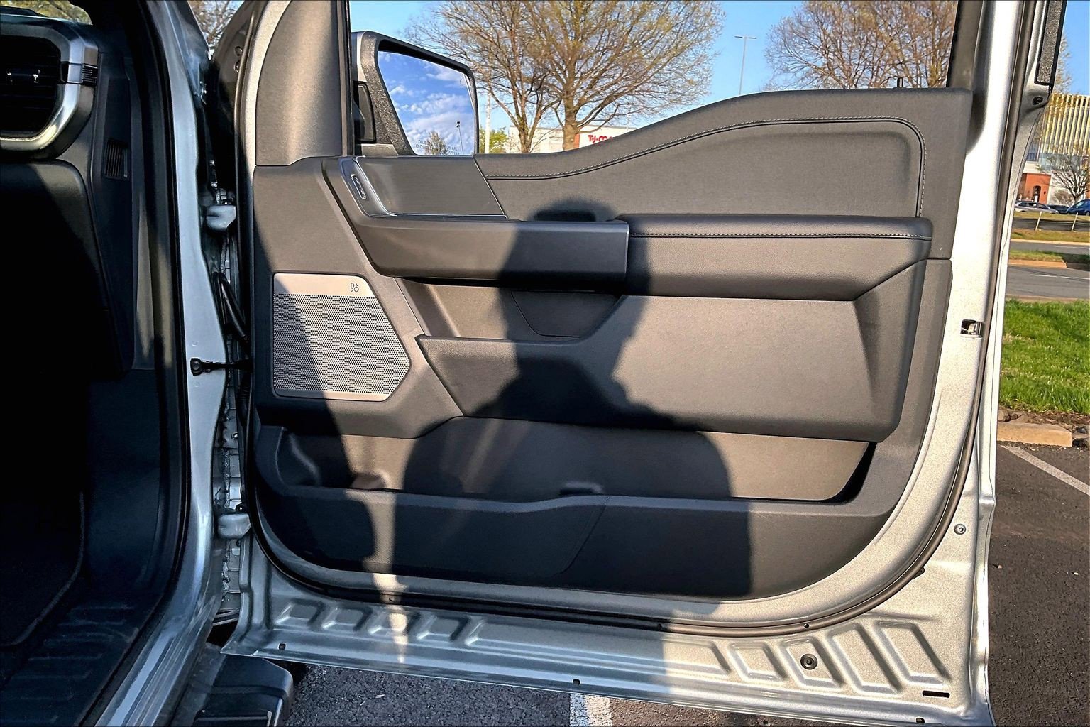 Used 2025 Ford F150 Lariat image 21