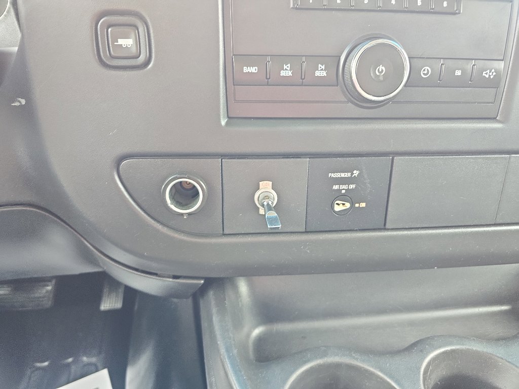 Used 2012 Chevrolet Express 3500 image 24