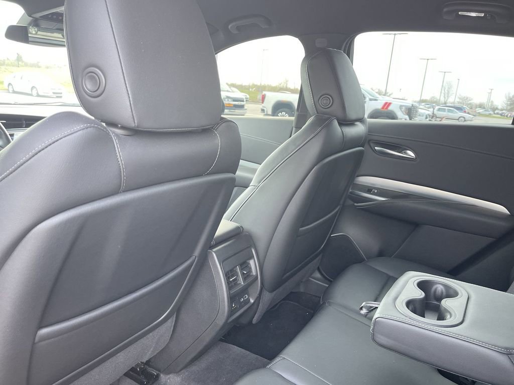Used 2023 Cadillac XT4 Premium Luxury image 38