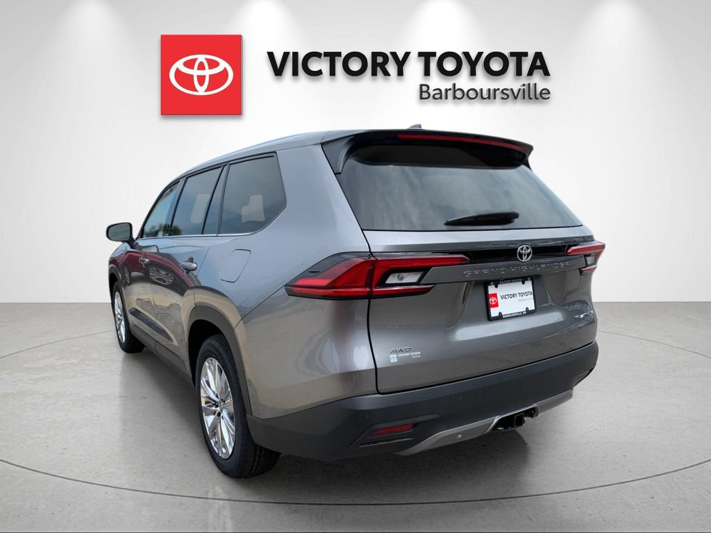 Used 2026 Toyota Grand Highlander AWD image 3