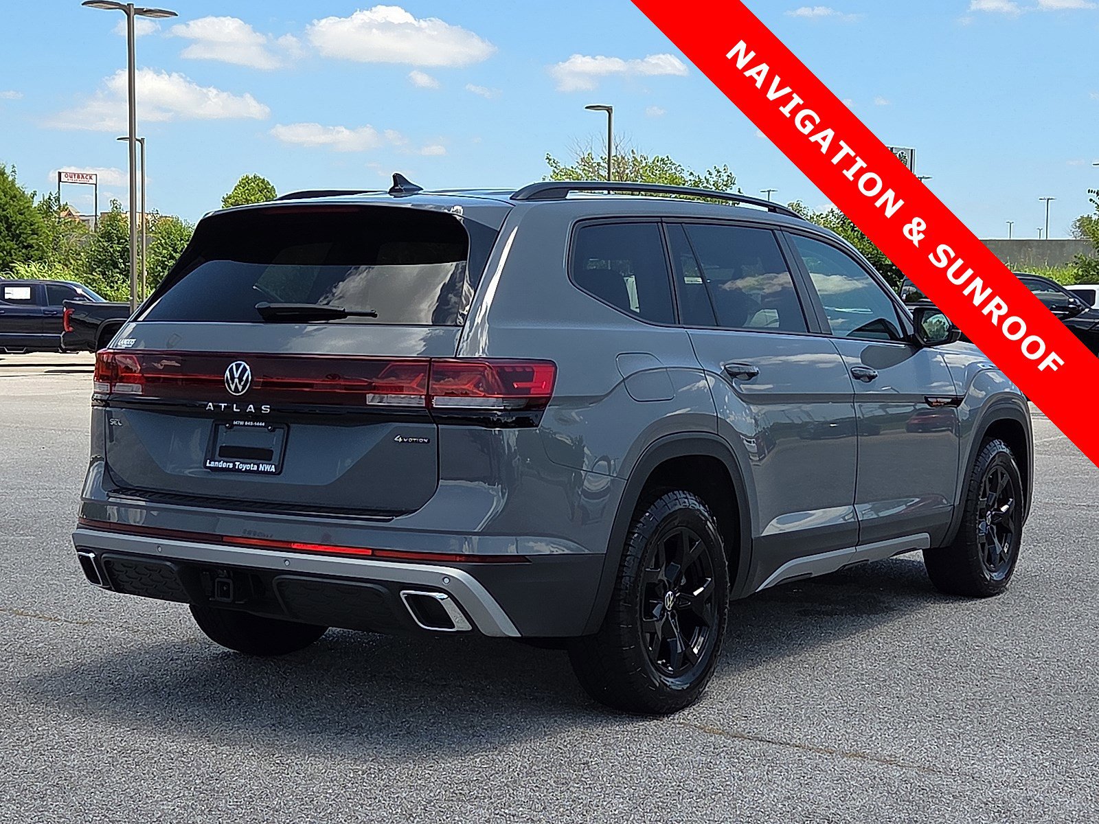 Used 2024 Volkswagen Atlas Peak Edition SEL image 5