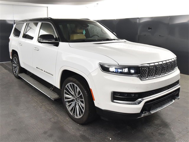 Used 2024 Jeep Grand Wagoneer Series III w/ Rear Seat Video Group 1