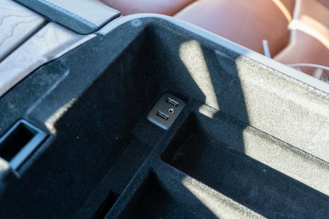 Used 2019 Cadillac Escalade Luxury image 41