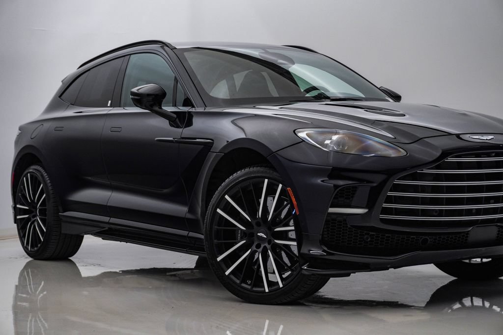 Used 2025 Aston Martin DBX 707 AWD/4WD video 2