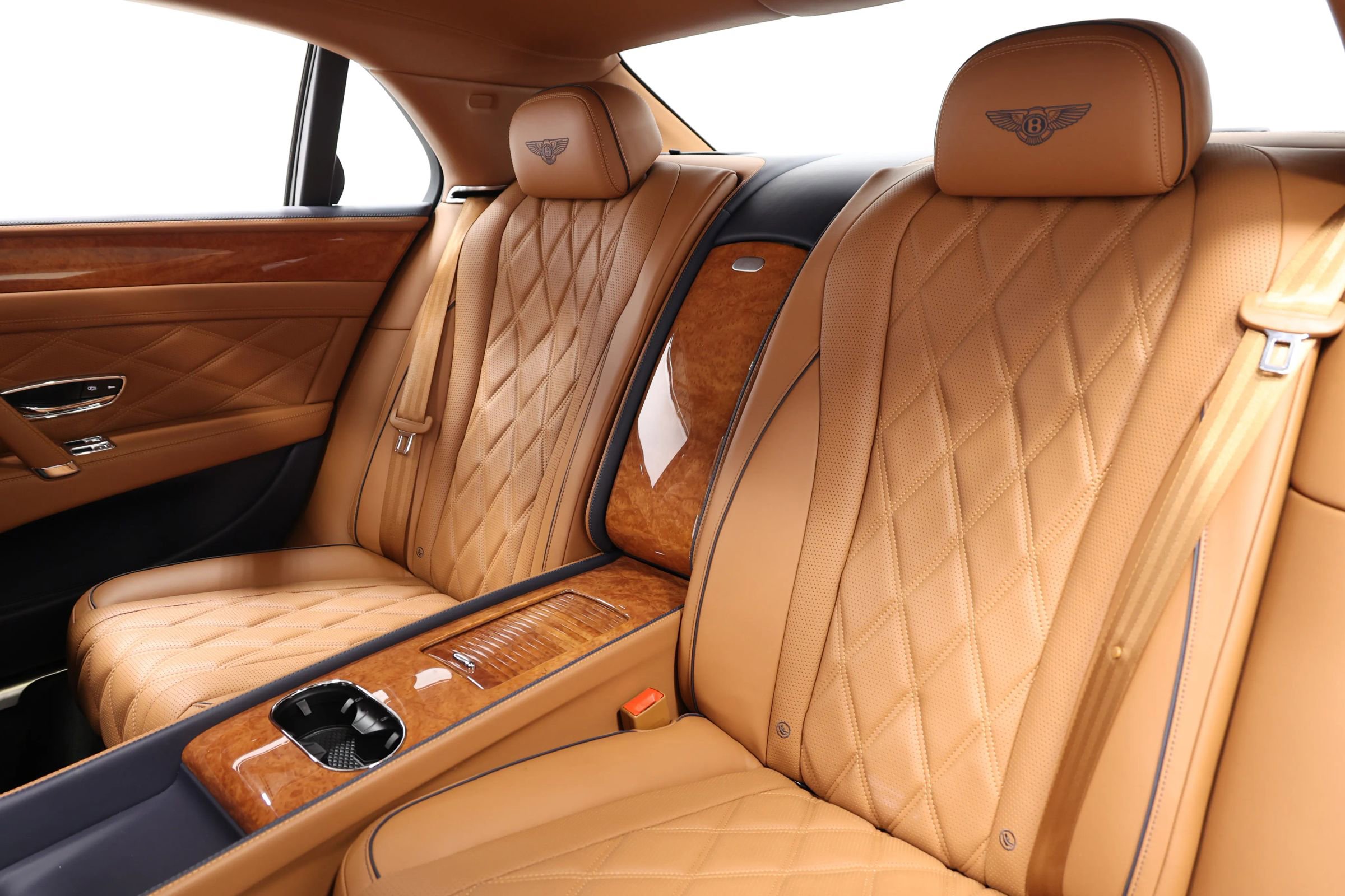 Used 2016 Bentley Flying Spur W12 AWD/4WD image 3