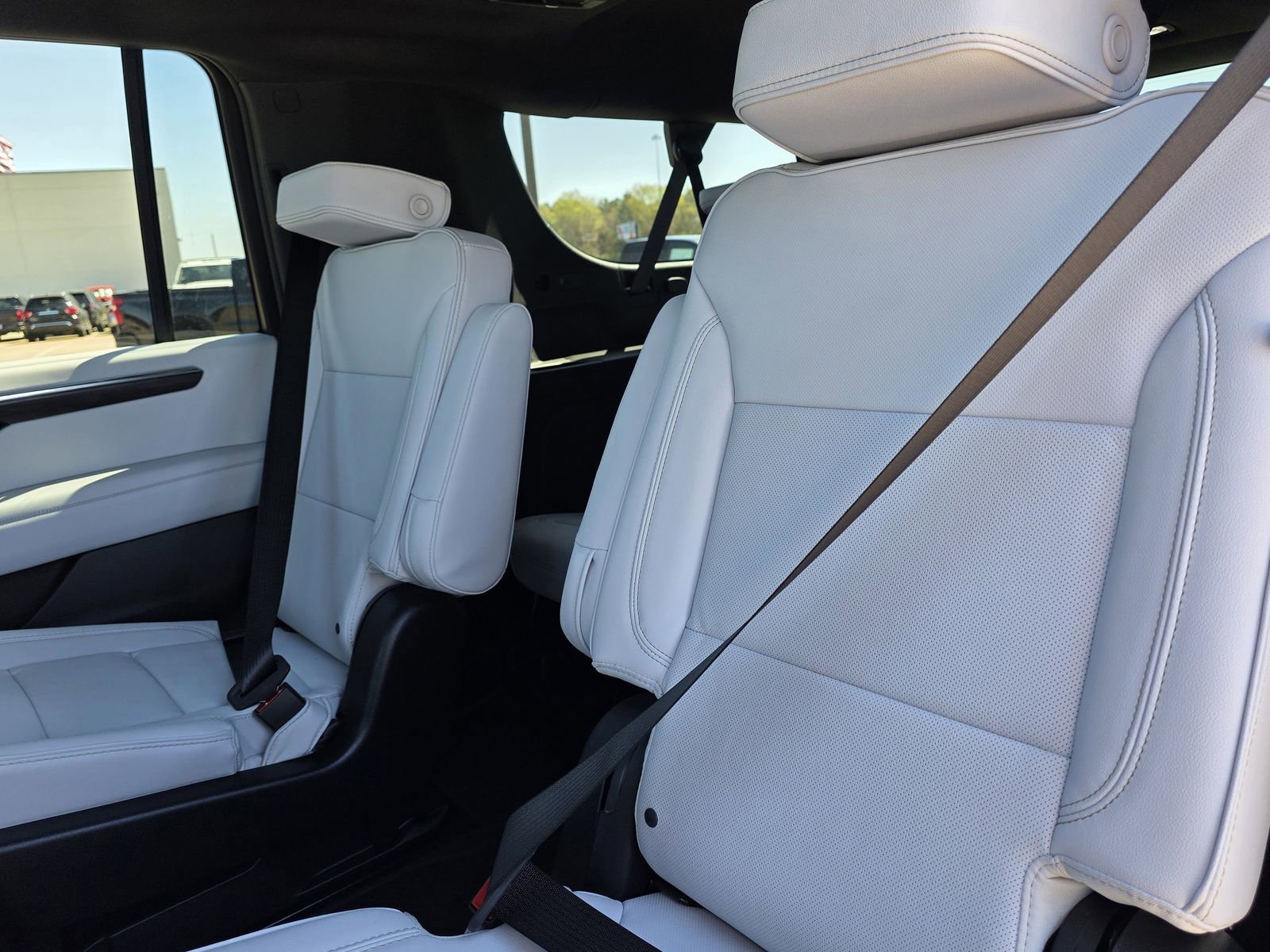 New 2026 Chevrolet Suburban Premier w/ Sun And Tow Package image 35