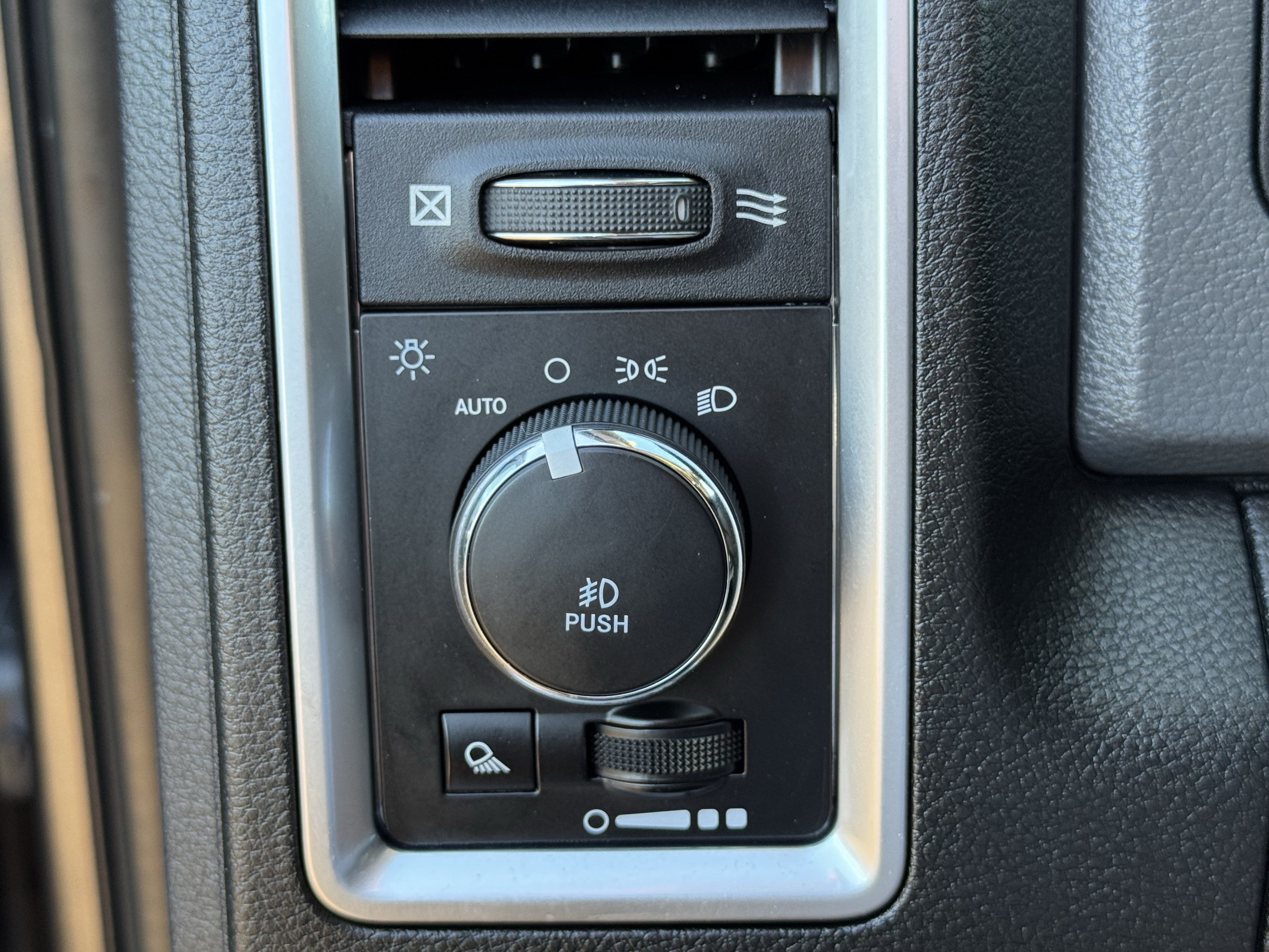 Used 2017 RAM 2500 Big Horn AWD/4WD image 19