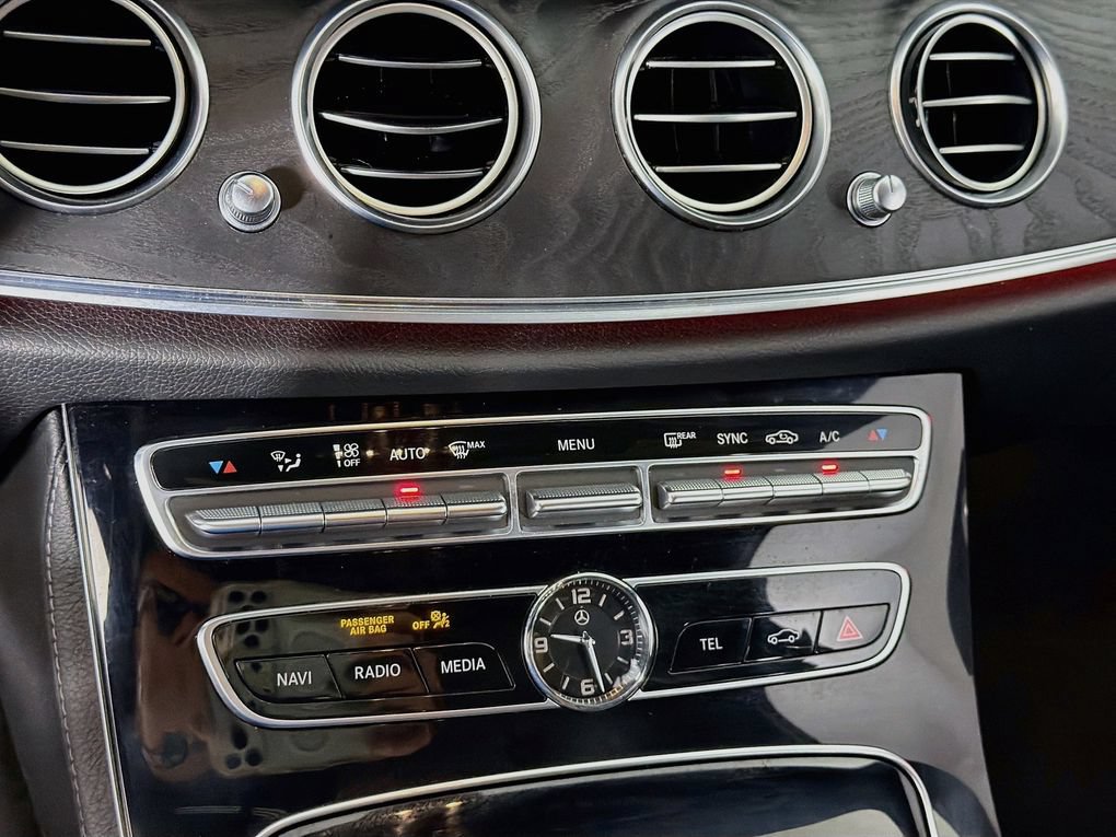 Used 2017 Mercedes-Benz E 300 image 19